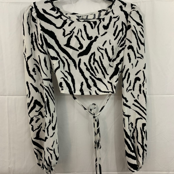 Open Back Printed Top - Picture 2 of 3